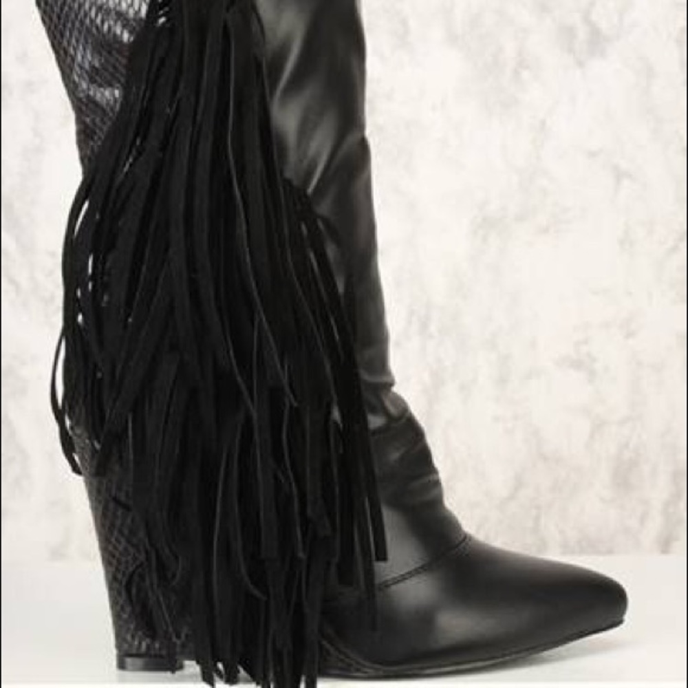 NIB Black vegan snakeskin & leather fringe booties